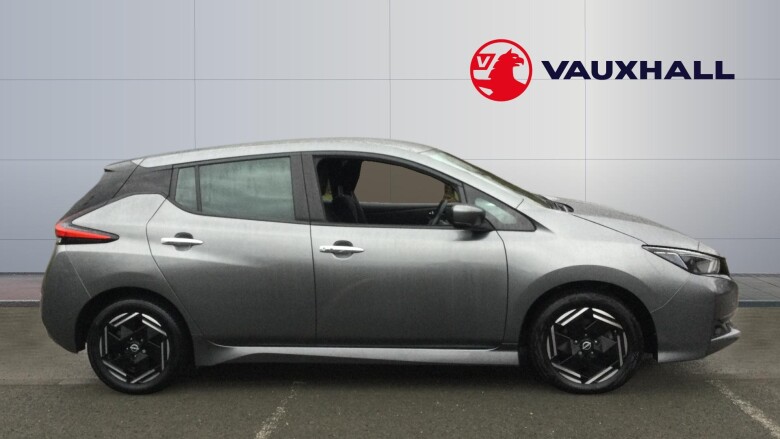 Nissan LEAF 110kW Acenta 39kWh 5dr Auto Electric Hatchback